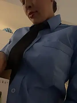 KateRousee online show from July 2026 11:02:01 AM