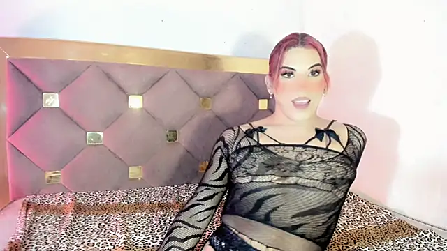 Ladanisha online show from July 2026 12:47:02 AM