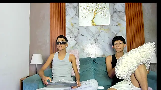 PRETTY LOVERS1 online show from July 2026 01:58:33 AM