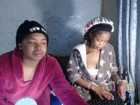 VixenBaddieX online show from July 2026 06:37:02 PM