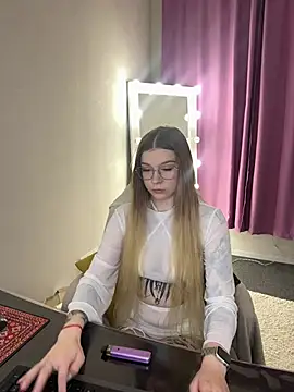 Amy Davesss online show from July 2026 12:37:02 AM