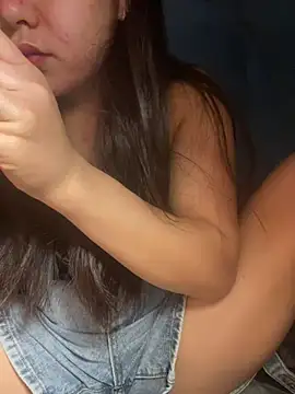 ly-laxxx online show from July 2026 02:55:01 PM