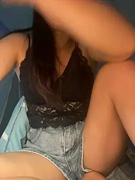 ly-laxxx online show from July 2026 03:01:01 AM