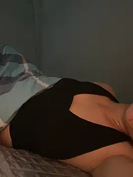 ly-laxxx online show from July 2026 07:28:01 AM