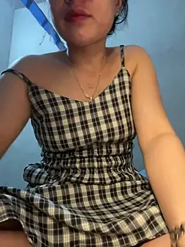 ly-laxxx online show from July 2026 02:24:01 PM