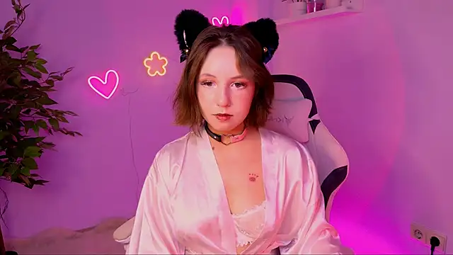 NellyDrew online show from July 2026 03:04:01 AM