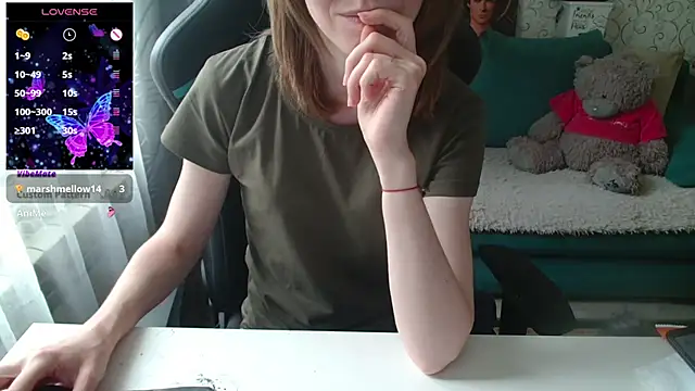Snapshot of __Alisa__ chatting on July 2026 03:51:01 PM Alisa online show from July 2026 03:51:01 PM