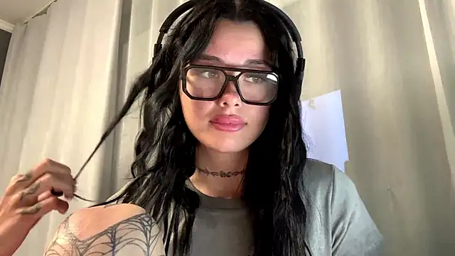 Snapshot of Astrid_XxX chatting on July 2026 07:07:02 PM Astrid XxX online show from July 2026 07:07:02 PM
