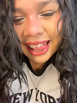 Rashell1 Queen online show from July 2026 01:41:02 AM