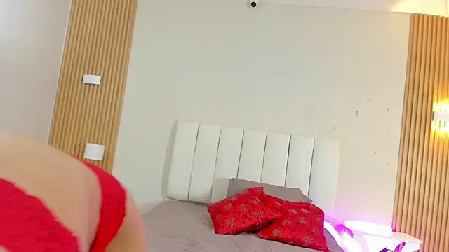 Naughtymilfx    online show from July 2026 12:42:02 PM