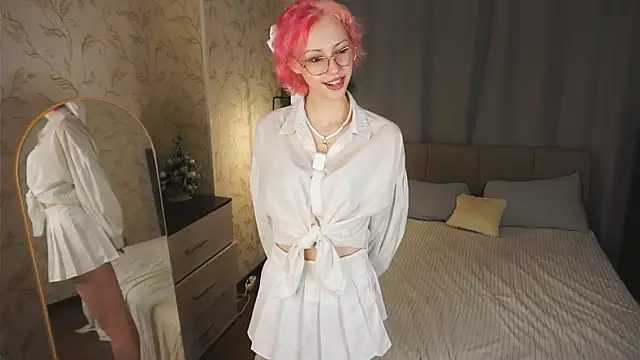 ErmelindaRottner online show from July 2026 06:33:02 AM