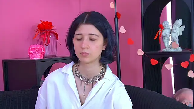 AnneAvelin online show from July 2026 06:18:01 AM