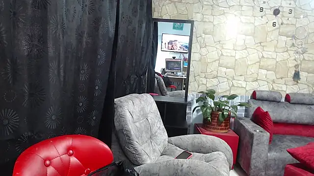 Almaluna online show from July 2026 05:06:01 PM