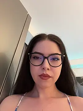 KaylaLewyss online show from July 2026 06:56:01 PM