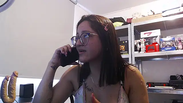 Luna sweetie  online show from July 2026 01:25:01 PM