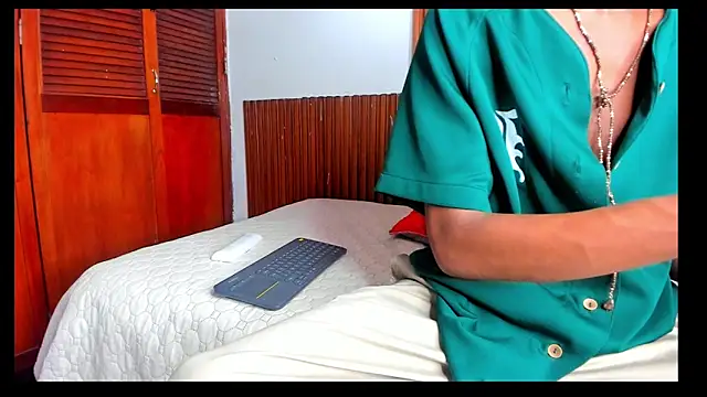 Ikaro blue online show from July 2026 11:39:02 PM