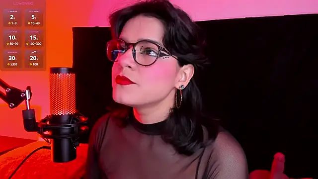 Snapshot of Valeriekay__ chatting on July 2026 01:08:02 PM Valeriekay online show from July 2026 01:08:02 PM