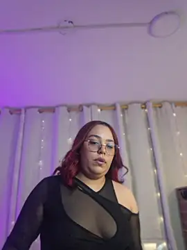 Valeria Reyes  online show from July 2026 07:30:01 PM