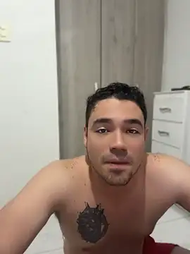Snapshot of Valentino_ruiz chatting on July 2026 04:54:02 AM Valentino ruiz online show from July 2026 04:54:02 AM