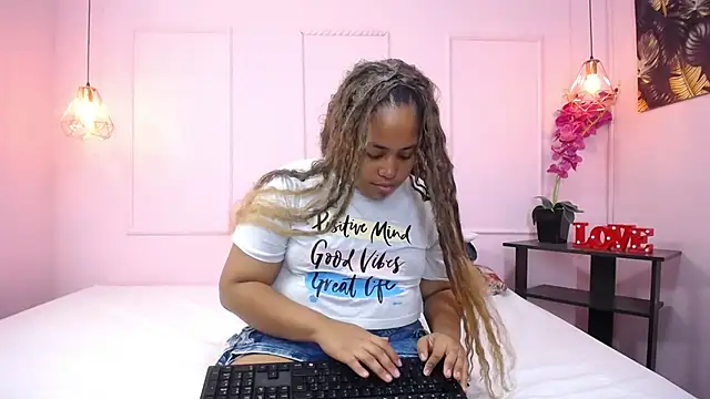 heidybbw online show from July 2026 09:50:02 PM