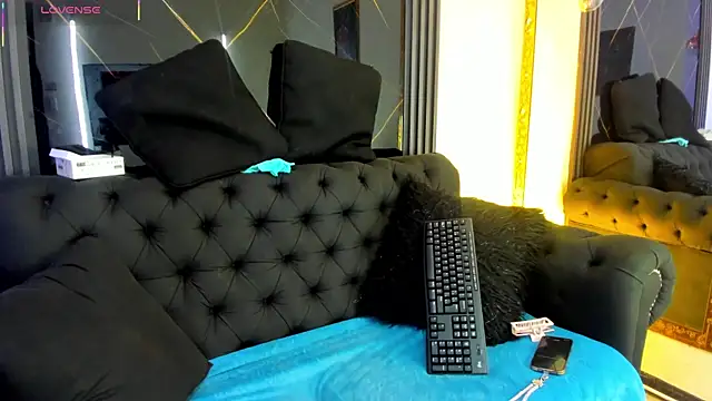 Nanda Mendoza online show from July 2026 01:27:01 PM