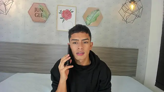 Alejo Jones  online show from July 2026 12:11:01 PM