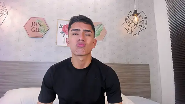 Alejo Jones  online show from July 2026 12:34:01 PM