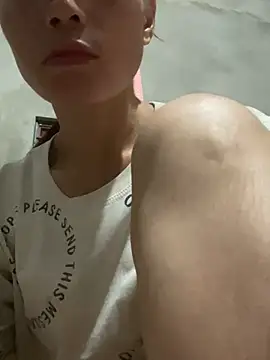quyquy01 online show from July 2026 04:25:02 PM