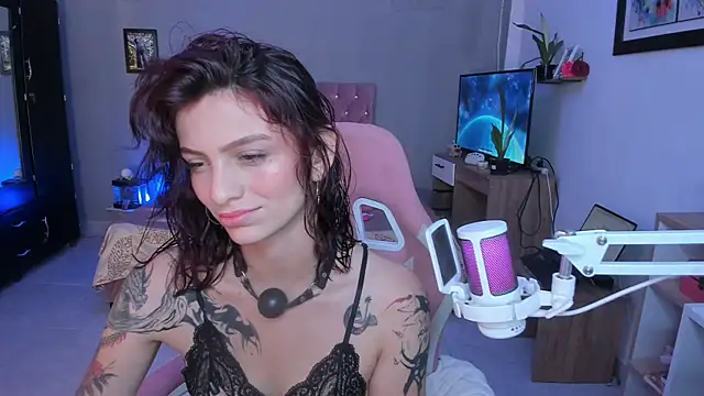 sophie dolly  online show from July 2026 08:12:02 PM