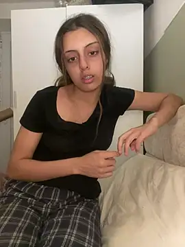 yourdreamgirlxxo online show from July 2026 09:51:01 PM