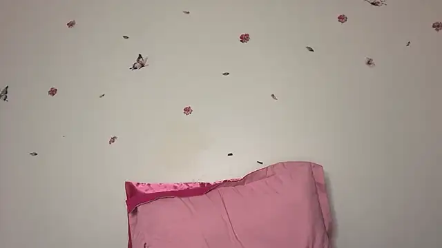 scarletskyee online show from July 2026 06:20:01 PM