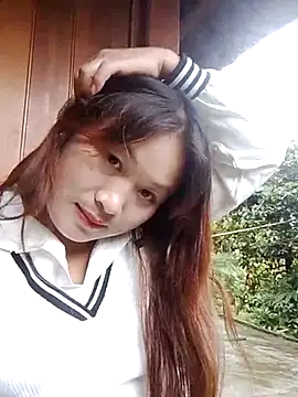 Lan-oanh online show from July 2026 06:39:01 AM