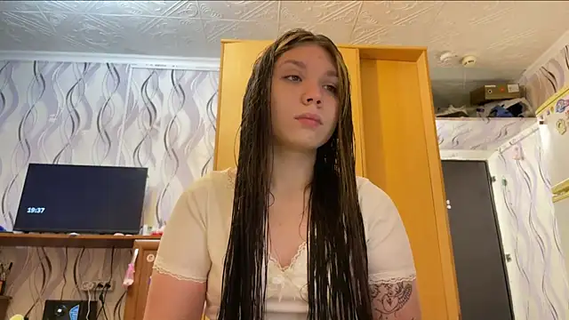 SallyFacing online show from July 2026 02:36:01 PM