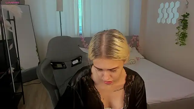 ChloexBarbie online show from July 2026 07:15:02 AM