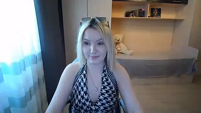 ElsyGven online show from July 2026 01:03:02 PM