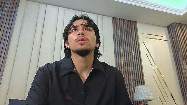LatinShortt online show from July 2026 12:25:02 PM