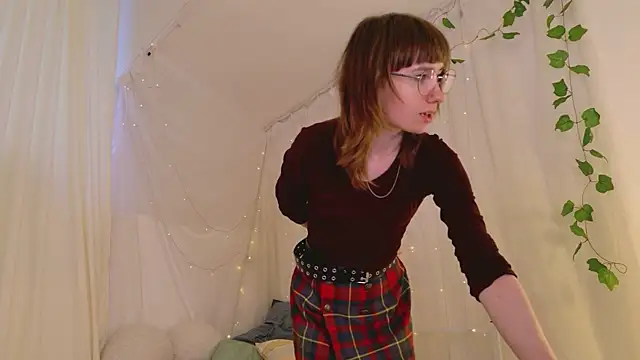 Naomi Evermore online show from July 2026 05:45:02 AM