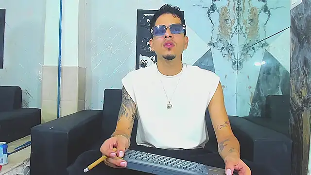 Snapshot of Klaar_Blessed chatting on July 2026 01:52:01 PM Klaar Blessed online show from July 2026 01:52:01 PM