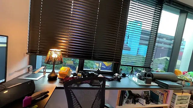 kaylawang online show from July 2026 11:58:01 PM
