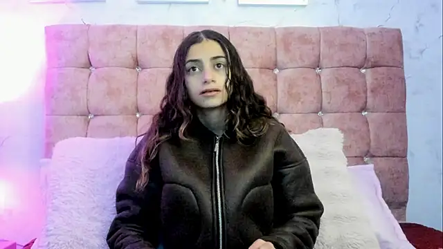 Katalina Laurent online show from July 2026 11:19:02 AM