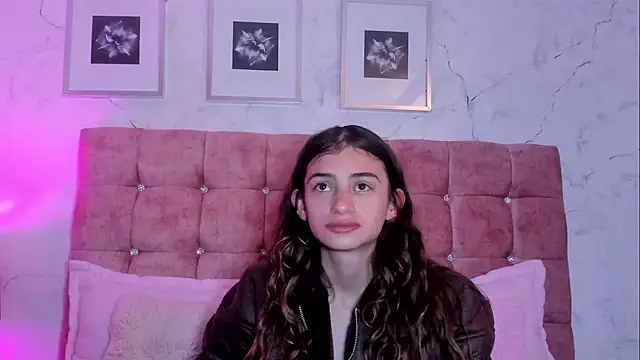 Katalina Laurent online show from July 2026 02:13:01 PM