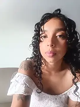 Molly00  online show from July 2026 10:33:01 PM