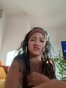 Snapshot of AishaLoveX chatting on July 2026 06:21:01 PM AishaLoveX online show from July 2026 06:21:01 PM