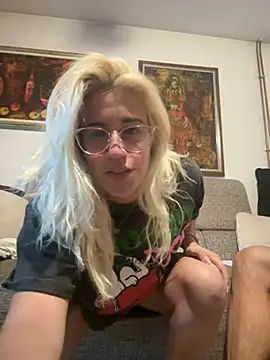 PlayWithUsXO online show from July 2026 08:12:02 PM