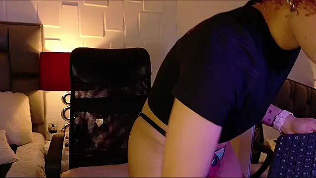 KeiryGinger  online show from July 2026 03:01:01 AM