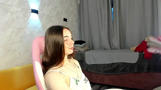 Vivienne thea online show from July 2026 09:05:02 AM
