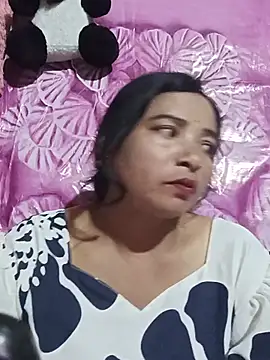 queen 1211 online show from July 2026 03:52:01 PM