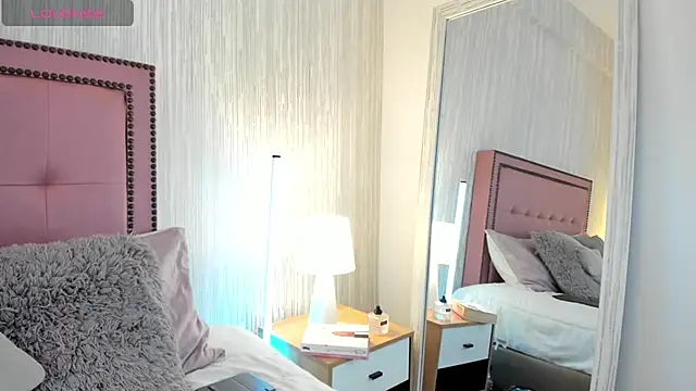 LinaBlack  online show from July 2026 09:44:01 PM