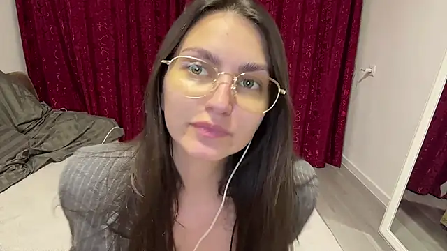 VireliaKitty online show from July 2026 06:50:02 PM