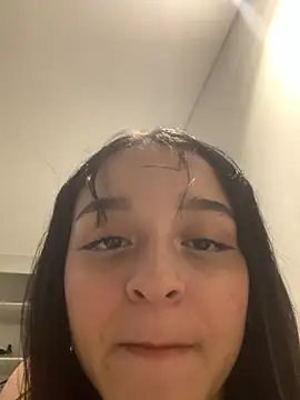 Snapshot of ruemi_rose chatting on July 2026 04:10:02 AM ruemi rose online show from July 2026 04:10:02 AM